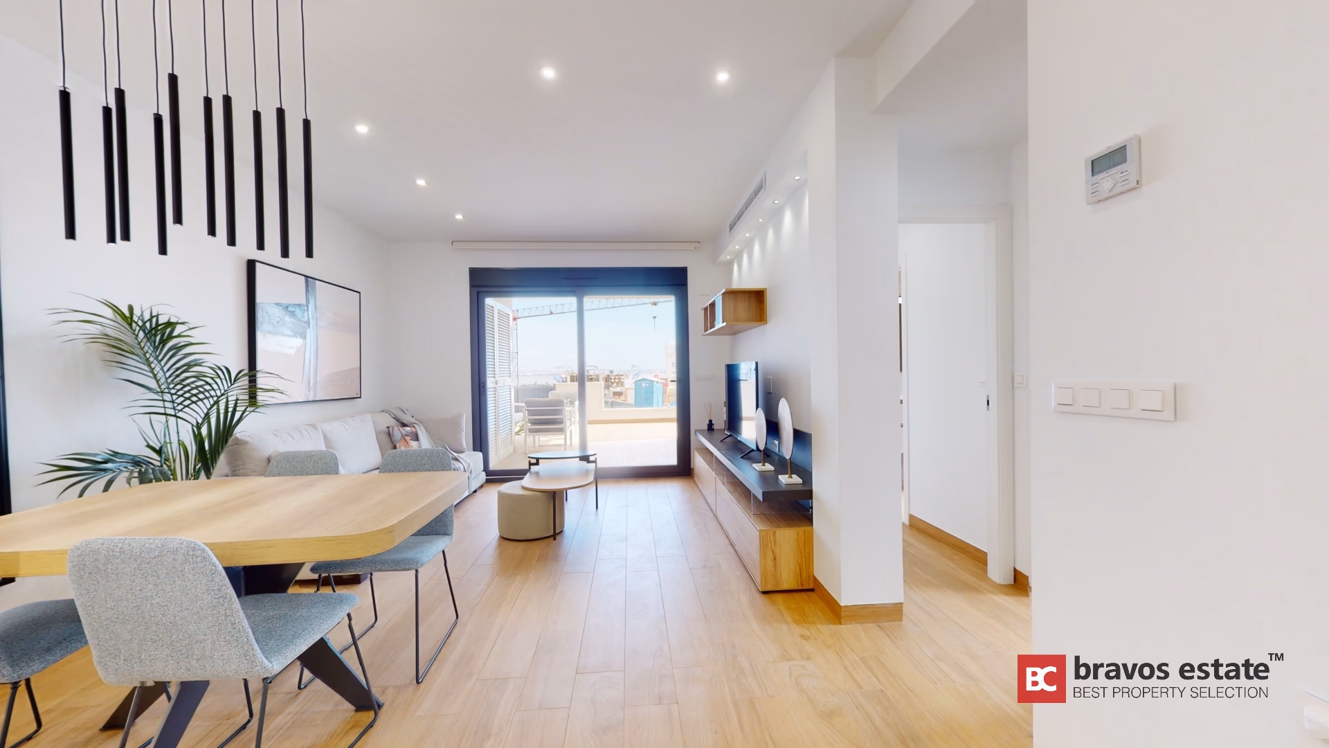 Spacious 2-Bedroom Bungalow in Torrevieja - 4