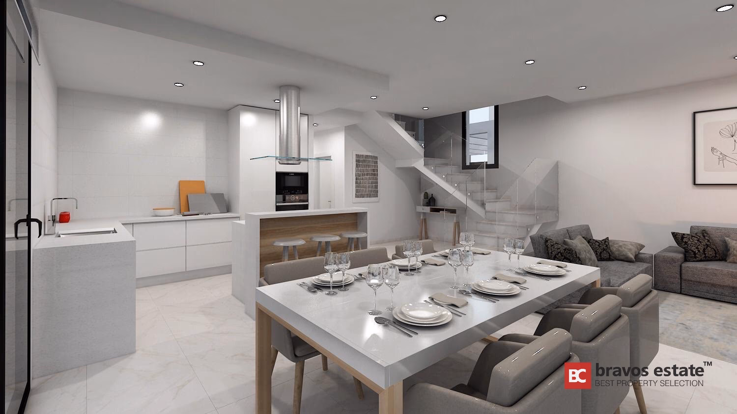 Ready Villa with Pool and 3-Car Garage in San Juan de Alicante - 5
