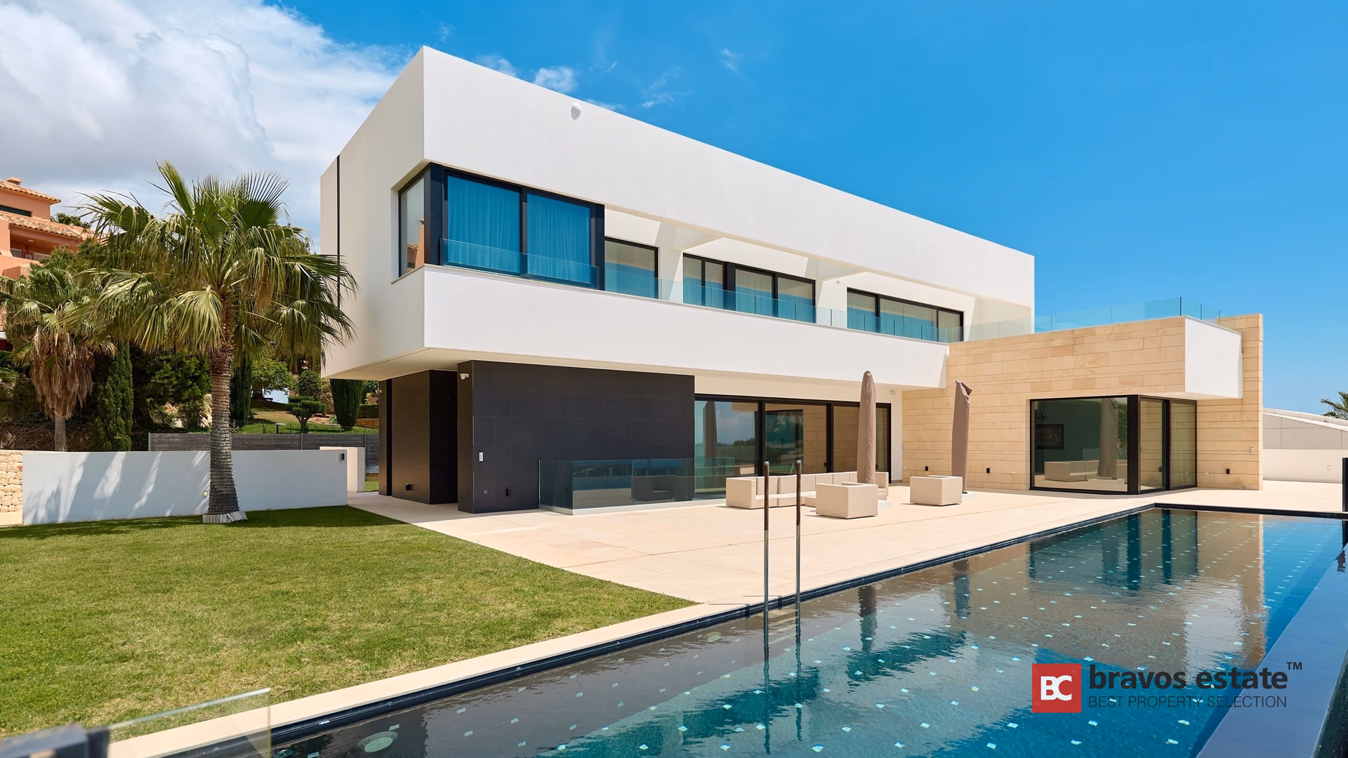 Three-Storey Luxury Villa in Finestrat with Lift and Smart Home 1