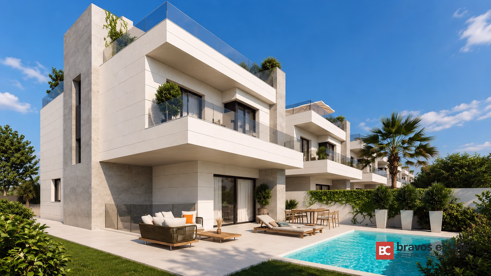 Spacious 4-Bedroom Villa in Playa de San Juan 1