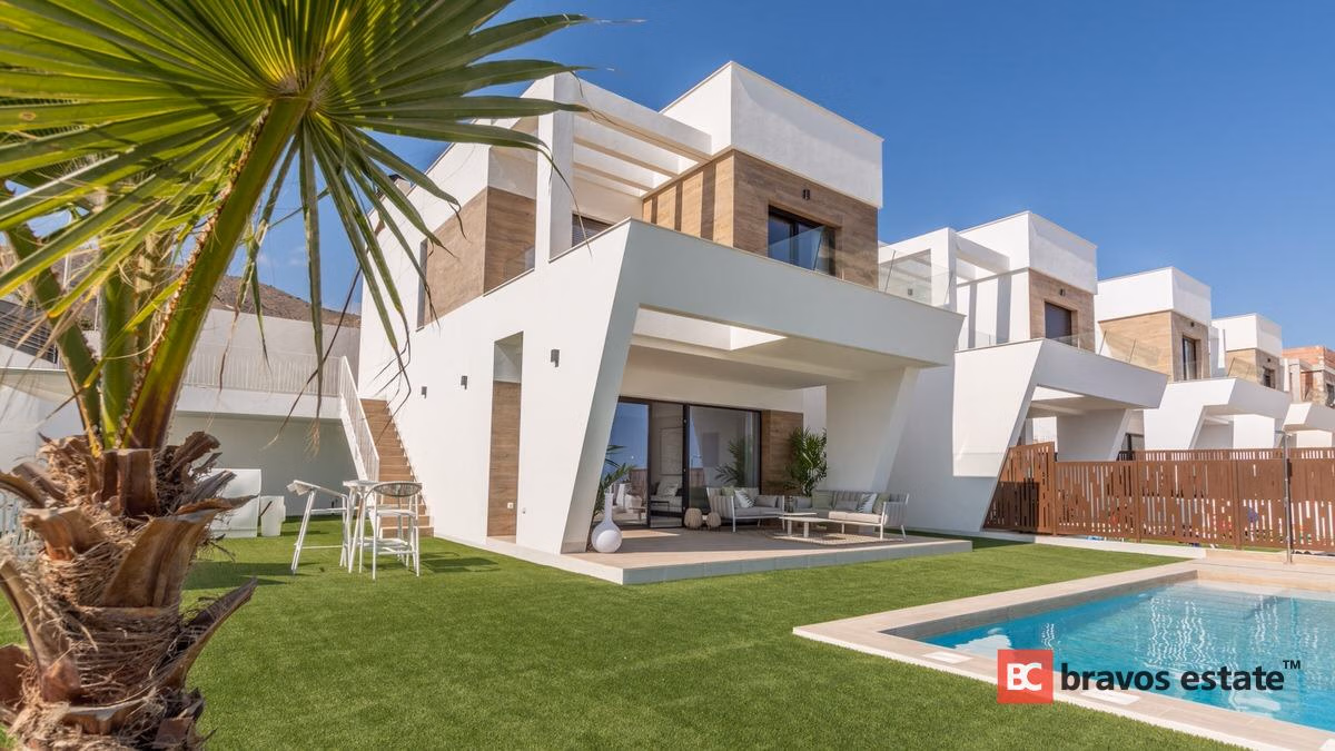 Новая вилла, 4 спальни в Финестрате · 185 m² - 2