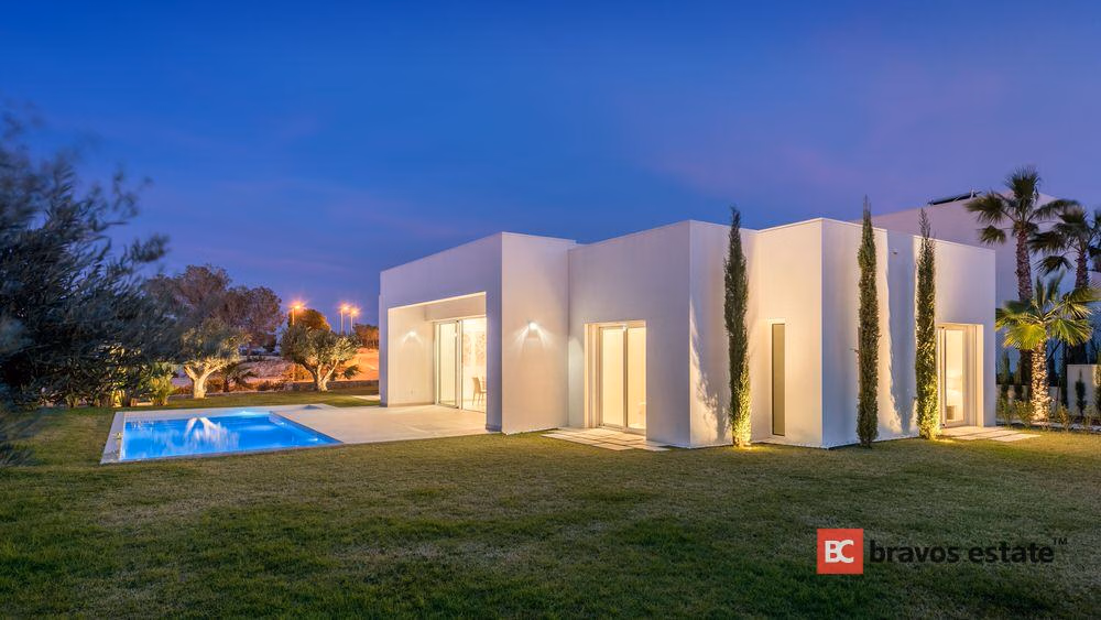 Просторная вилла, 3 спальни в Лас-Колинас · 254 m² - 4