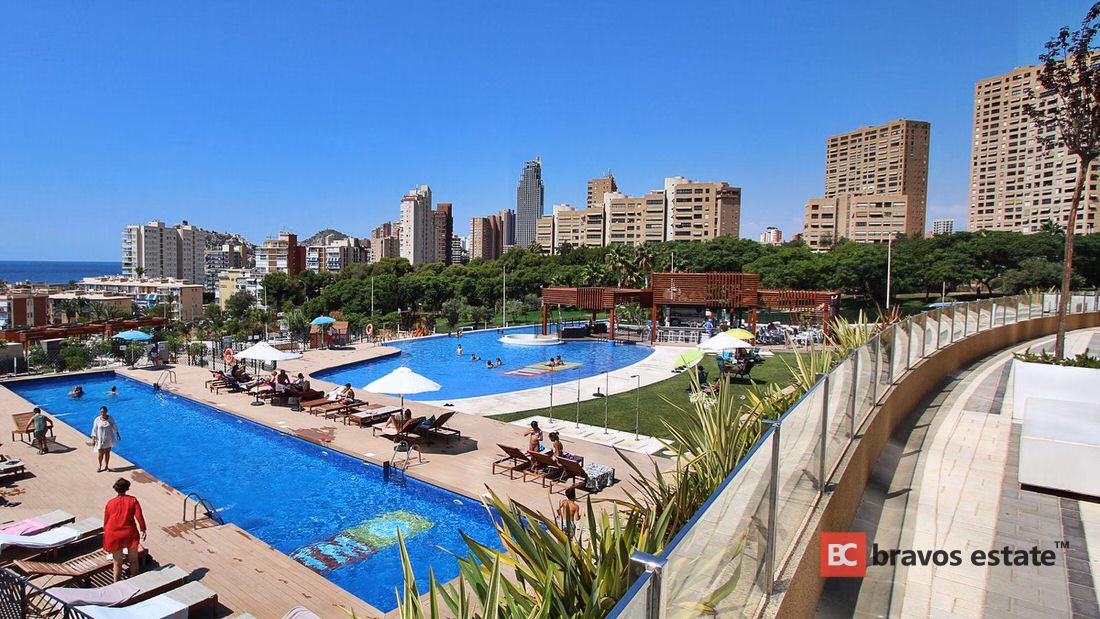 Апартаменты у моря, 2 спальни в Бенидорме · 357 m² - 19