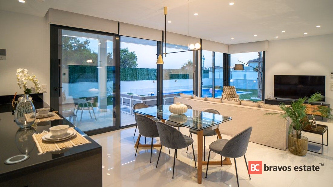 Просторная вилла, 3 спальни в Финестрате · 282 m² - 18