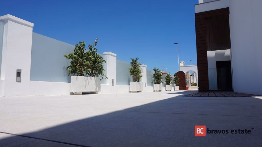 Вилла рядом с морем, 4 спальни в Торревьехе · 200 m² - 6