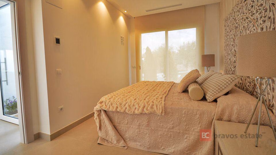 Новая вилла, 3 спальни в Лас-Колинас · 140 m² - 2