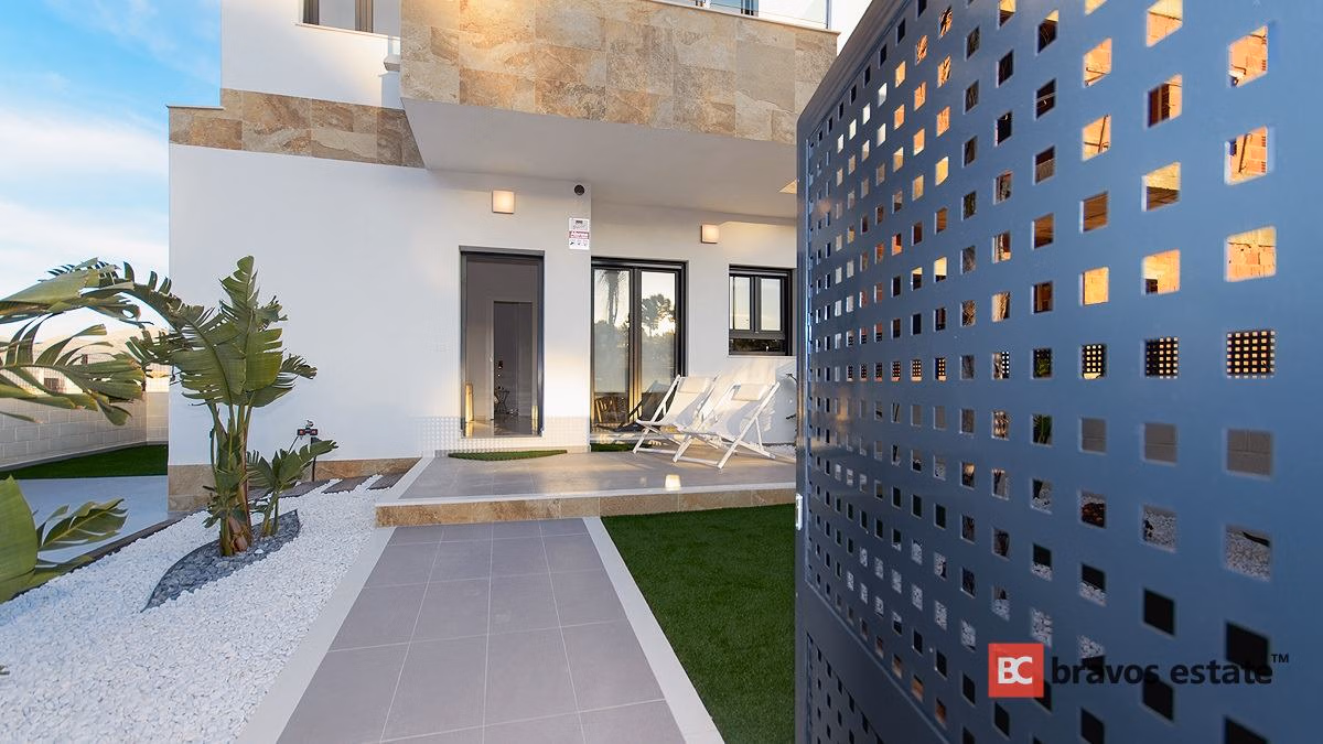 Новая вилла, 3 спальни в Полопе · 125 m² - 1
