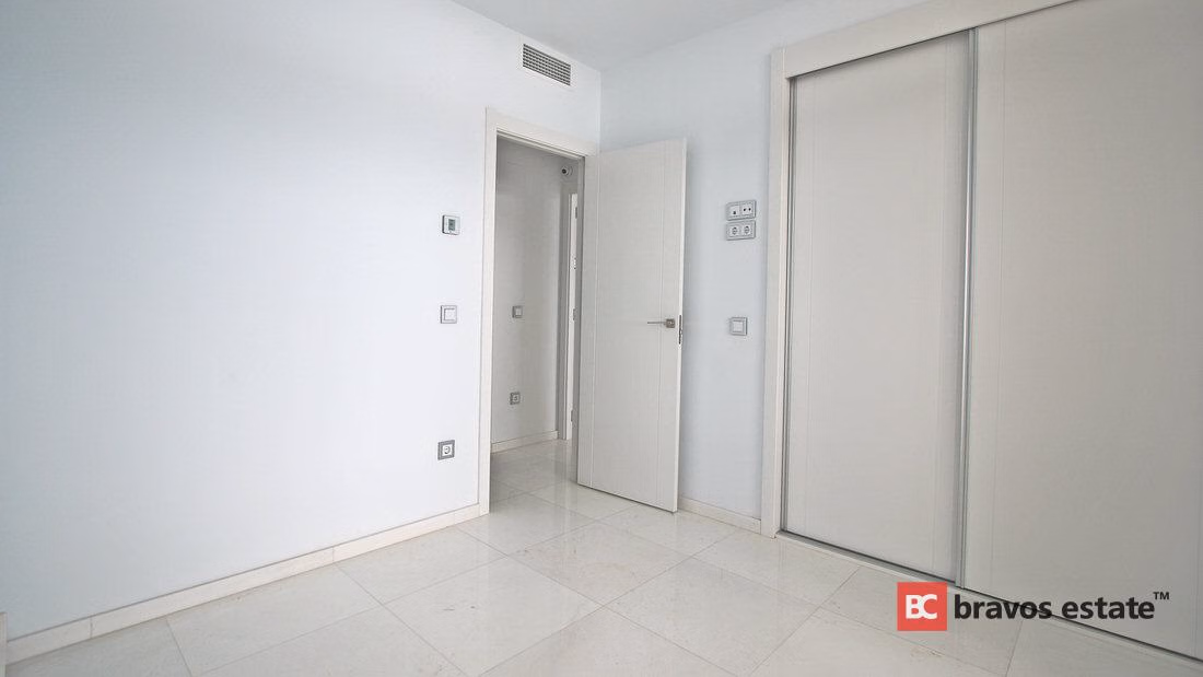 Апартаменты у моря, 2 спальни в Бенидорме · 357 m² - 10