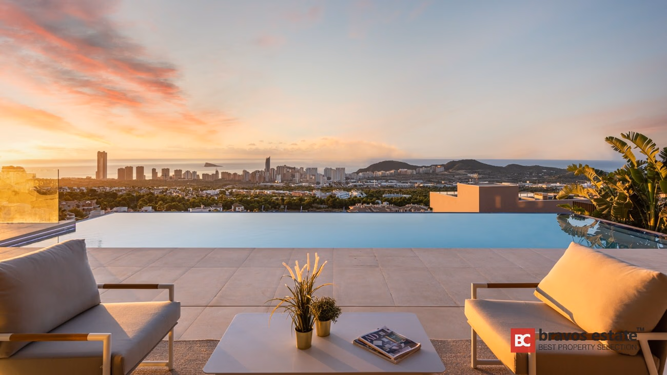 Вилла с 5 спальнями в Sierra Cortina, Финестрат, 650 м² - 12