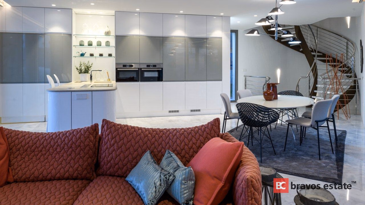 Просторная вилла, 4 спальни в Финестрате · 331 m² - 8