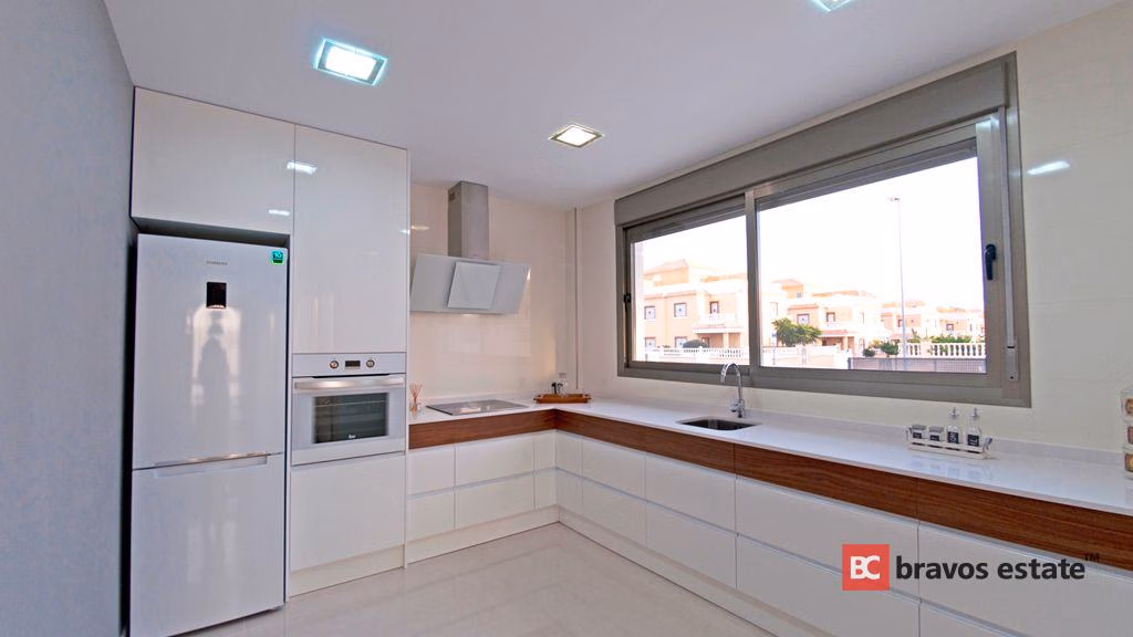 Новая вилла, 3 спальни в Сьюдад-Кесаде · 152 m² - 6