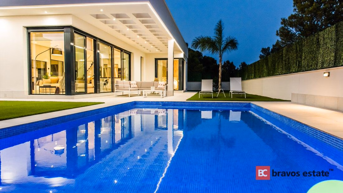 Просторная вилла, 3 спальни в Финестрате · 282 m² - 14