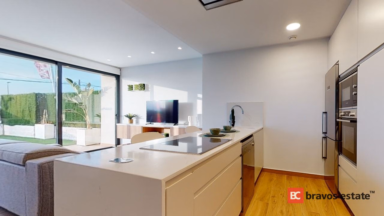 Вилла рядом с морем, 4 спальни в Эль Кампельо · 220 m² - 6