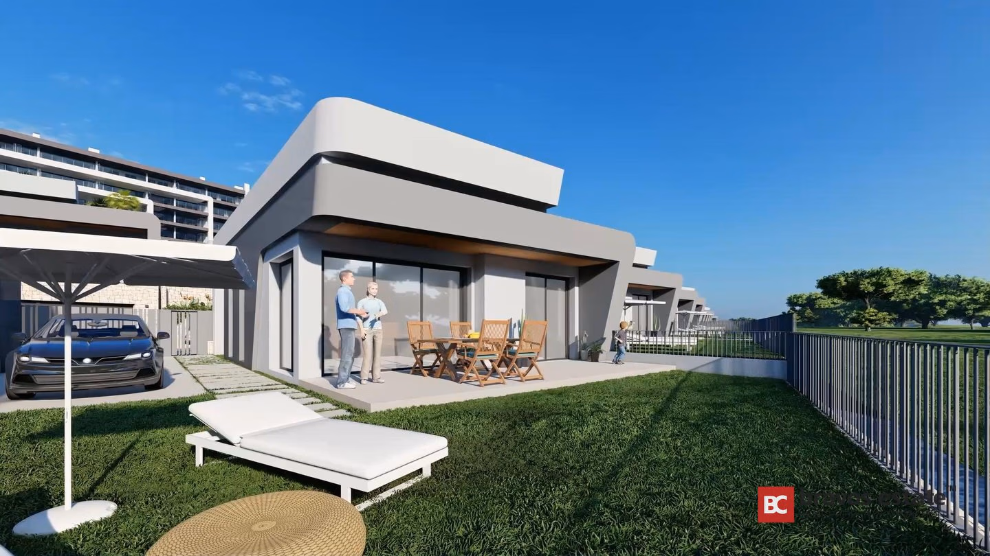 CGI-визуализация отдельно стоящей виллы Bonalba Green Villas с плоской кровлей, стеклянными раздвижными дверями, террасой с деревянной обеденной мебелью, шезлонгом на газоне и навесом для автомобиля в гольф-курорте Бональба.