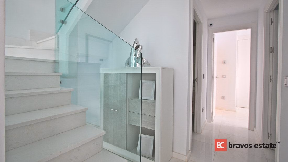Апартаменты у моря, 2 спальни в Бенидорме · 357 m² - 8