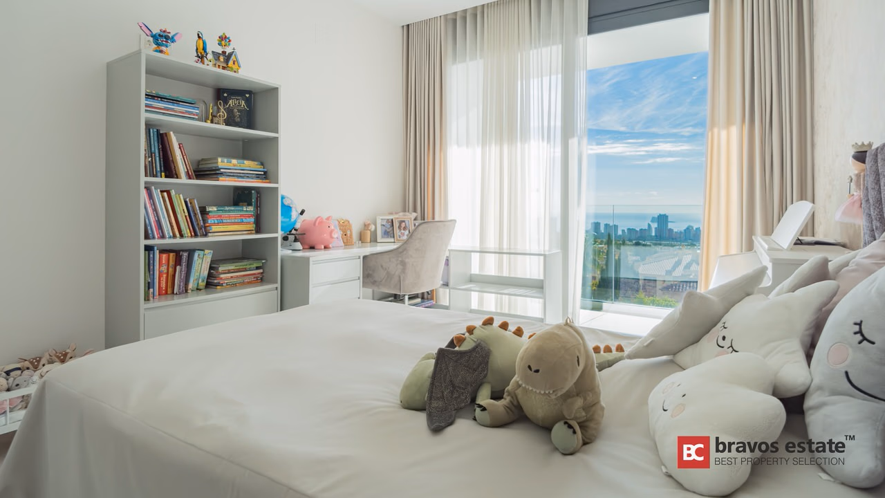 Вилла с 5 спальнями в Sierra Cortina, Финестрат, 450 м² - 21