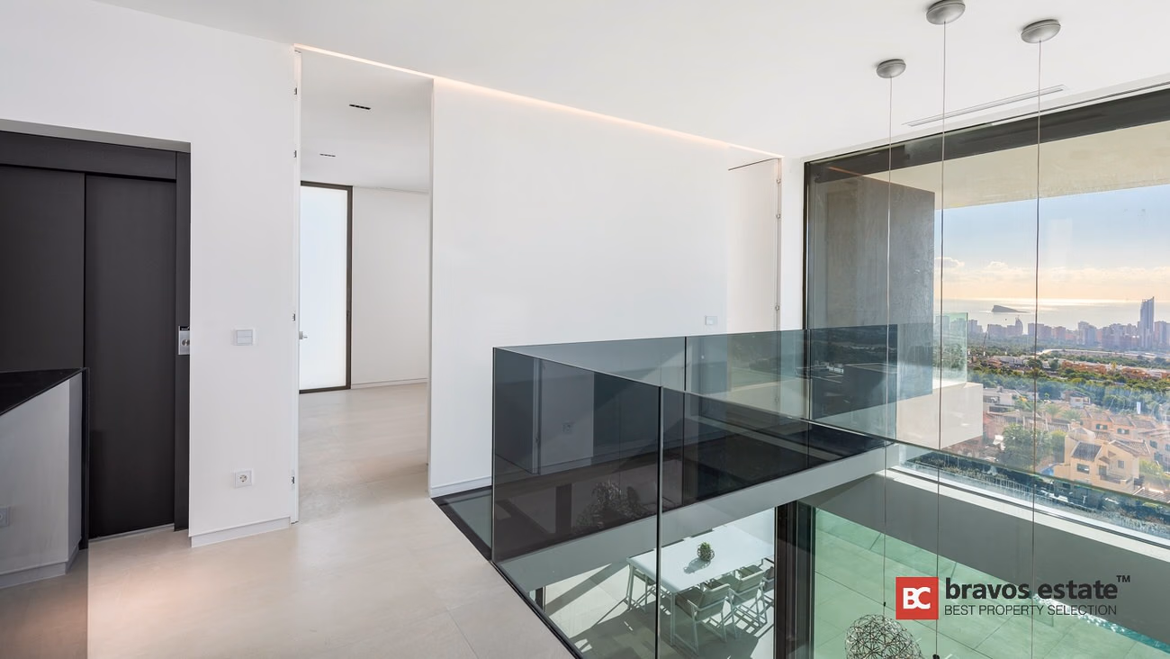 Вилла с 5 спальнями в Sierra Cortina, Финестрат, 650 м² - 18