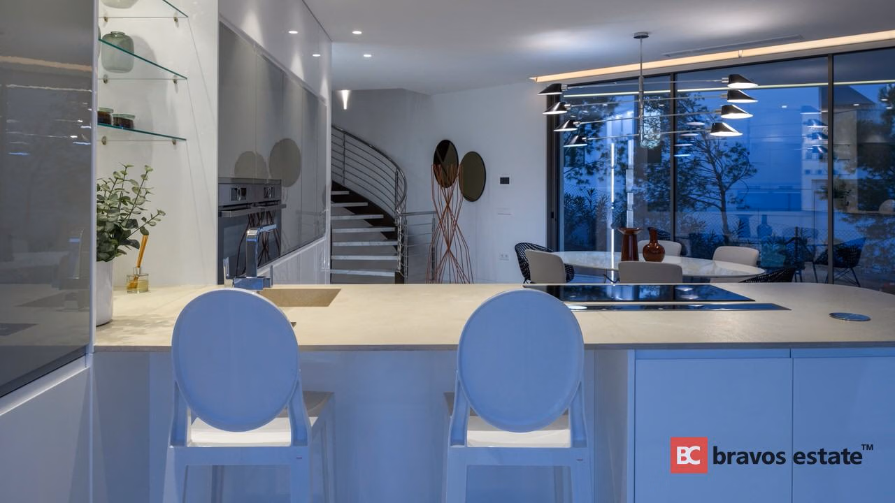 Просторная вилла, 4 спальни в Финестрате · 331 m² - 10