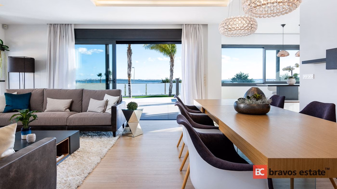 Просторная вилла, 5 спален в Сьюдад-Кесаде · 371 m² - 4