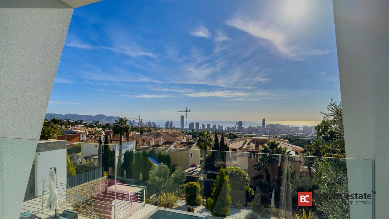 Вилла с 5 спальнями в Sierra Cortina, Финестрат, 450 м² - 22