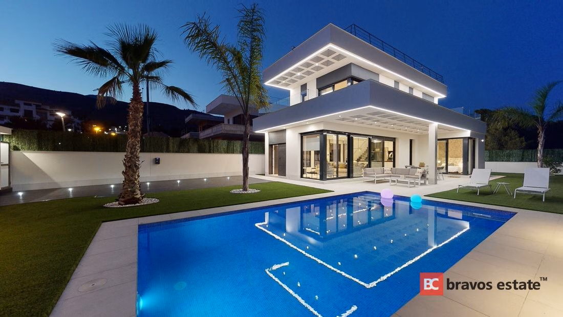 Просторная вилла, 3 спальни в Финестрате · 282 m² - 11