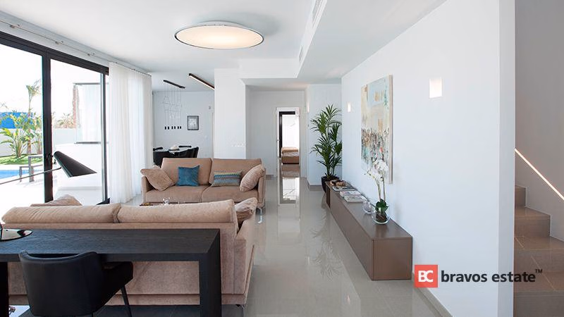 Новая вилла, 4 спальни в Сьюдад-Кесаде · 185 m² - 7