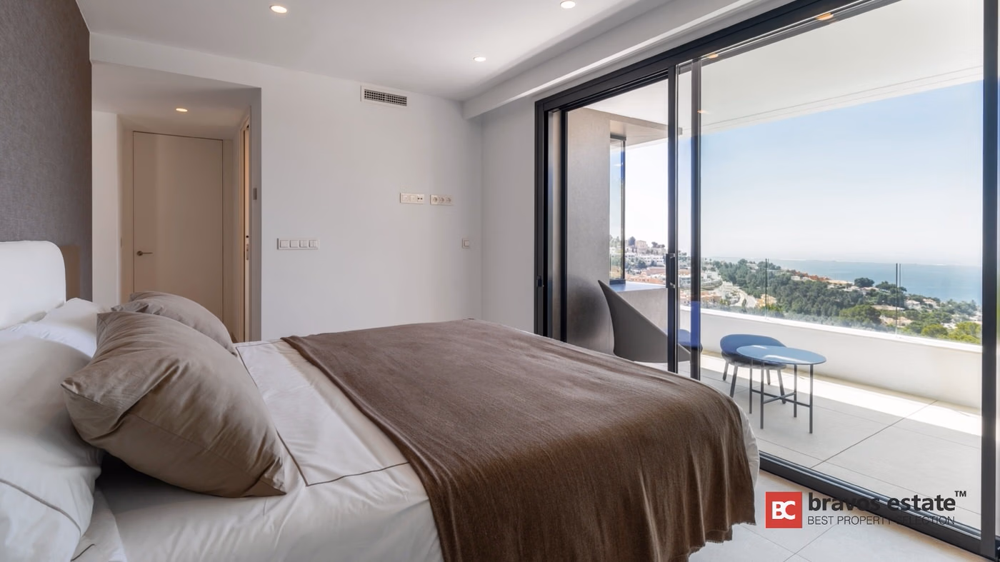 Двухэтажная вилла с видом на море в Altea Hills - 14