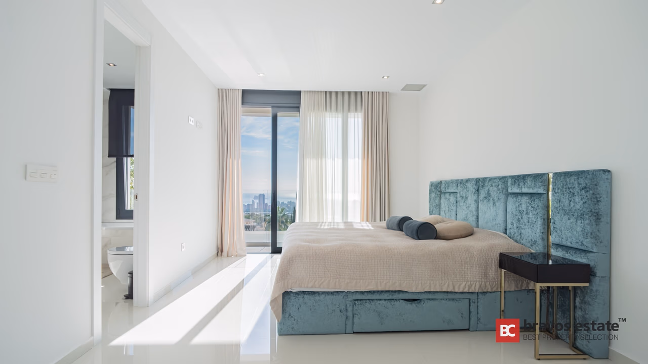 Вилла с 5 спальнями в Sierra Cortina, Финестрат, 450 м² - 12