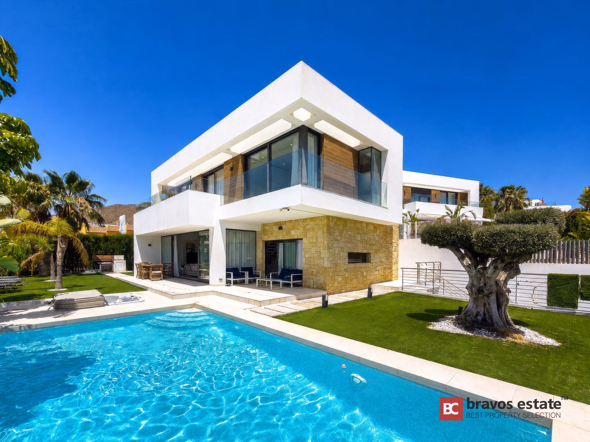 Contemporary Sea-View Villa in Sierra Cortina, Finestrat 1