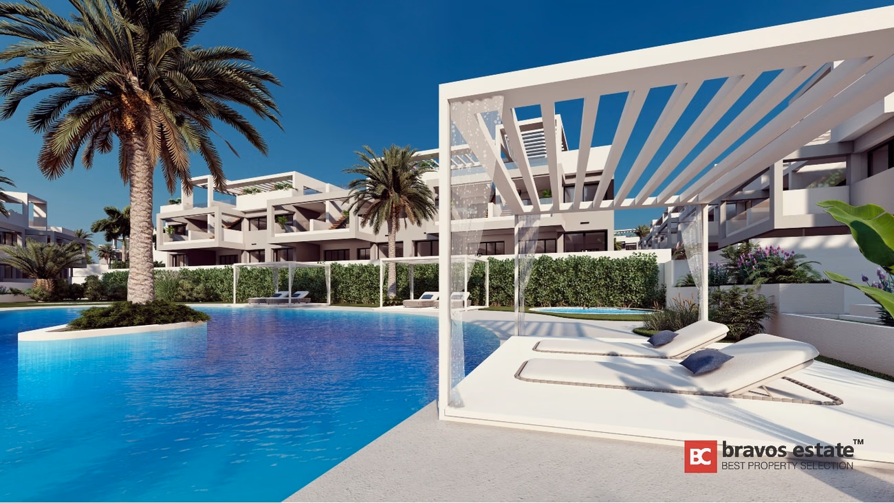 Spacious 2-Bedroom Bungalow in Torrevieja - 46