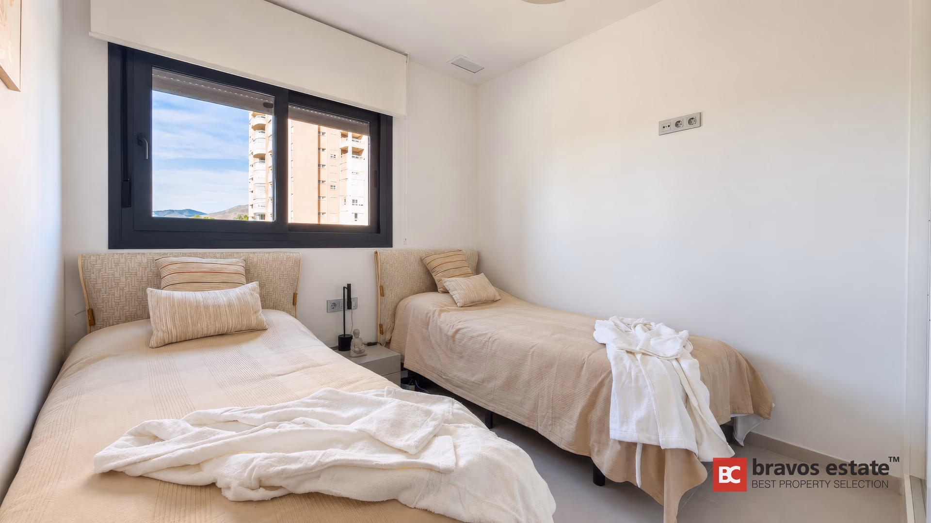 Купить квартиру в Бенидорме, Poniente — 2 спальни в Eagle Tower, 1-й этаж - 21