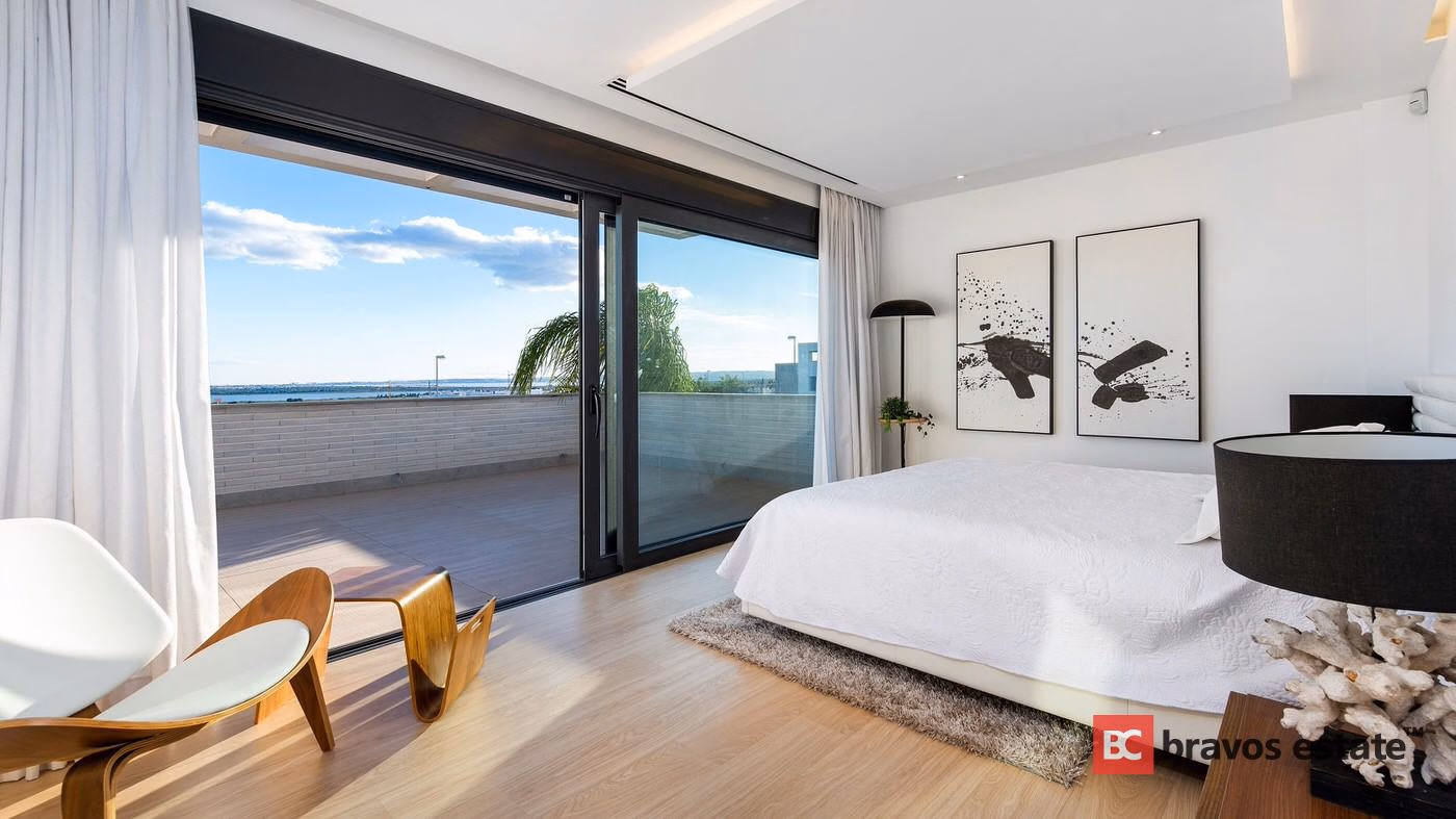 Просторная вилла, 5 спален в Сьюдад-Кесаде · 371 m² - 13