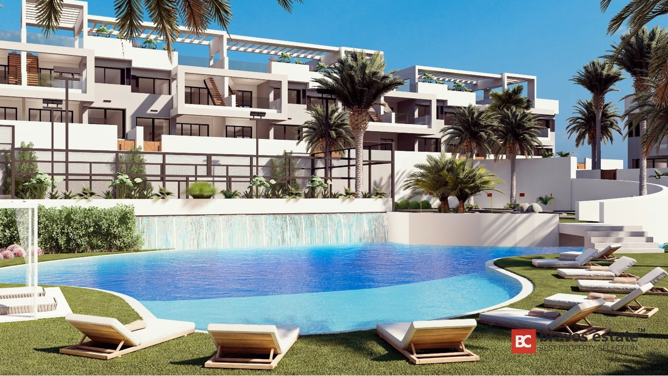 Spacious 2-Bedroom Bungalow in Torrevieja - 48