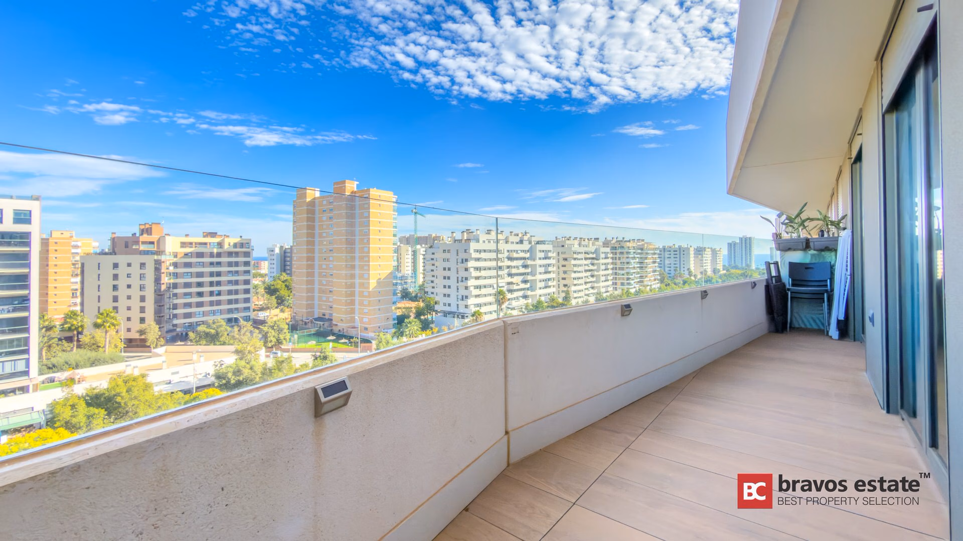 Modern 7th-Floor Apartment in PAU 5, Playa San Juan - 28