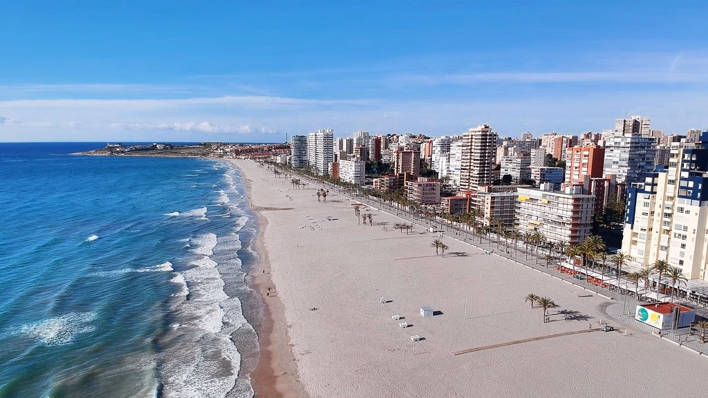 Апартаменты рядом с морем, 4 спальни в Плайя-де-Сан-Хуан · 136 m² - 10