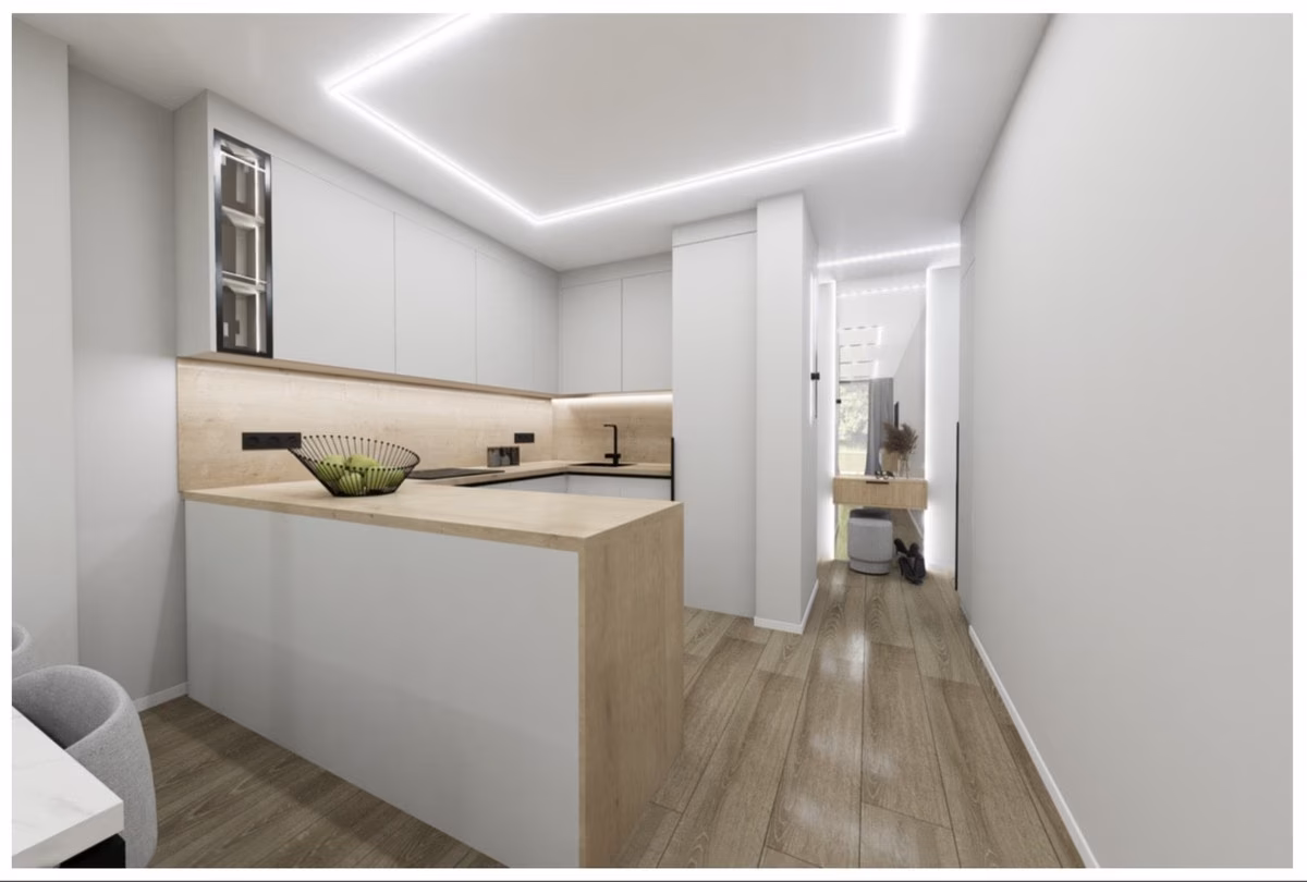 Кухня с белыми фасадами и барной стойкой-полуостровом, квартира в Maximlux