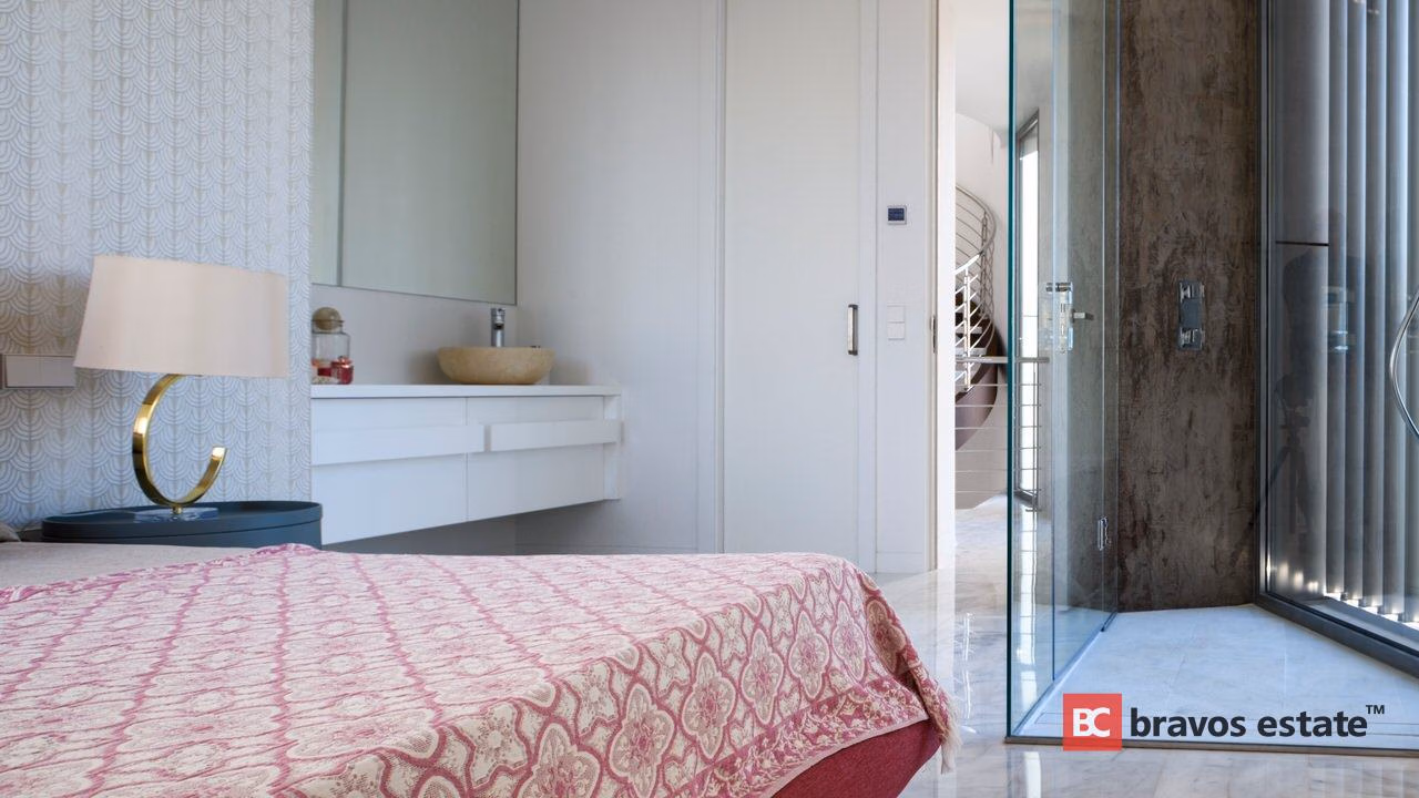 Просторная вилла, 4 спальни в Финестрате · 331 m² - 17