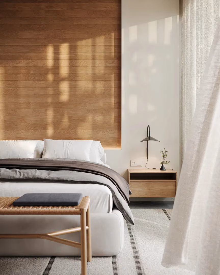 Спальня со стеной, отделанной деревом, в Pine Valley Villas