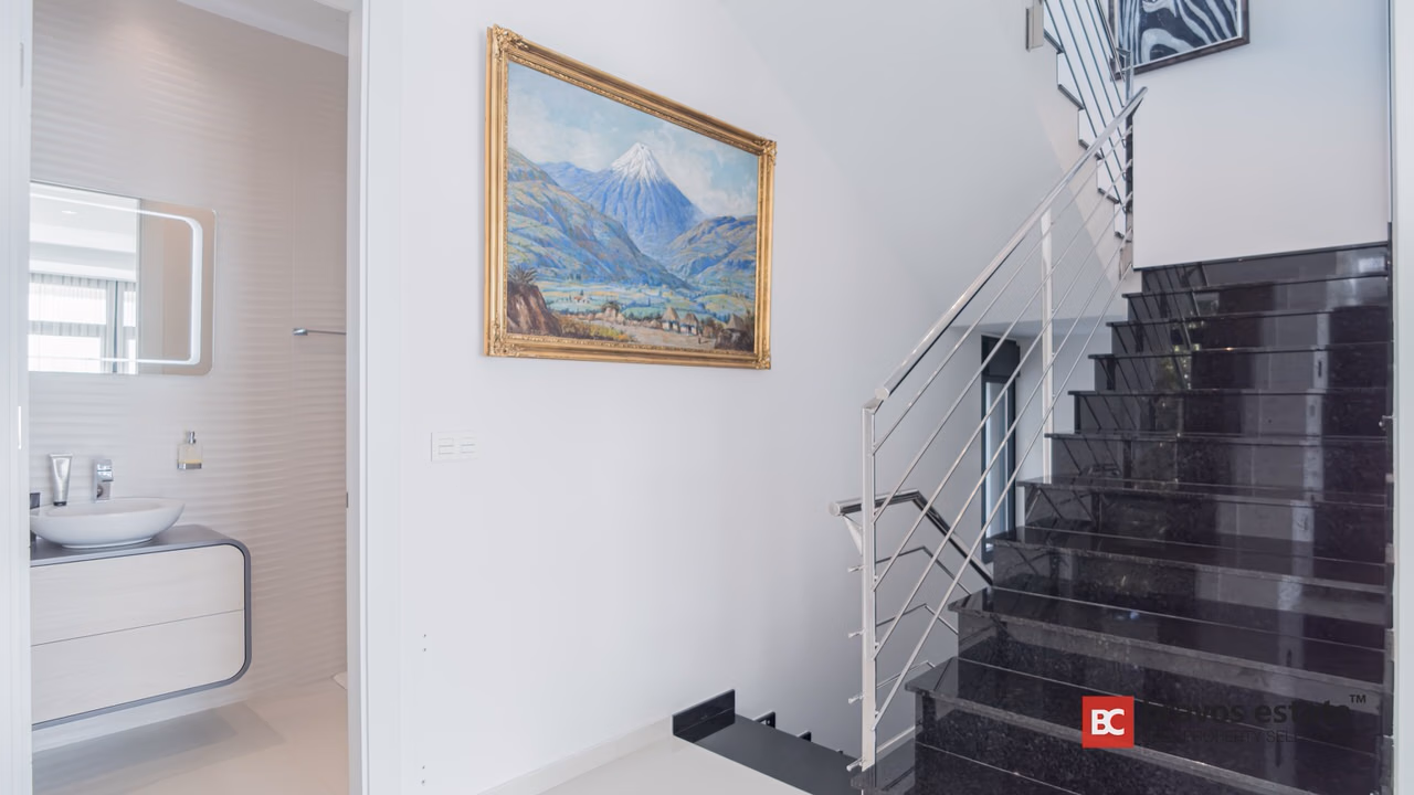 Вилла с 5 спальнями в Sierra Cortina, Финестрат, 450 м² - 28