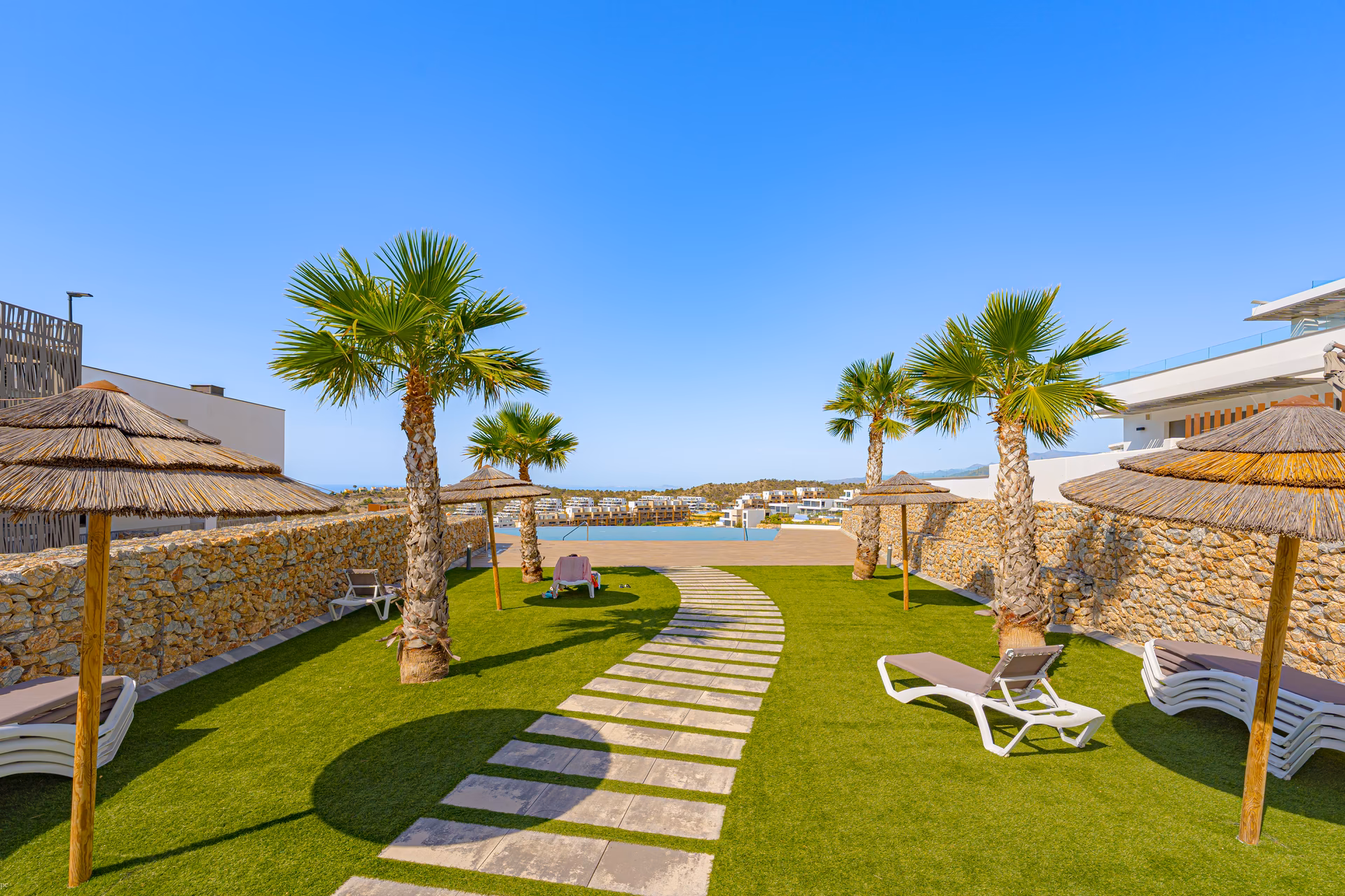Угловая квартира с террасой и садом 106 m² — Seascape Resort, Finestrat - 34