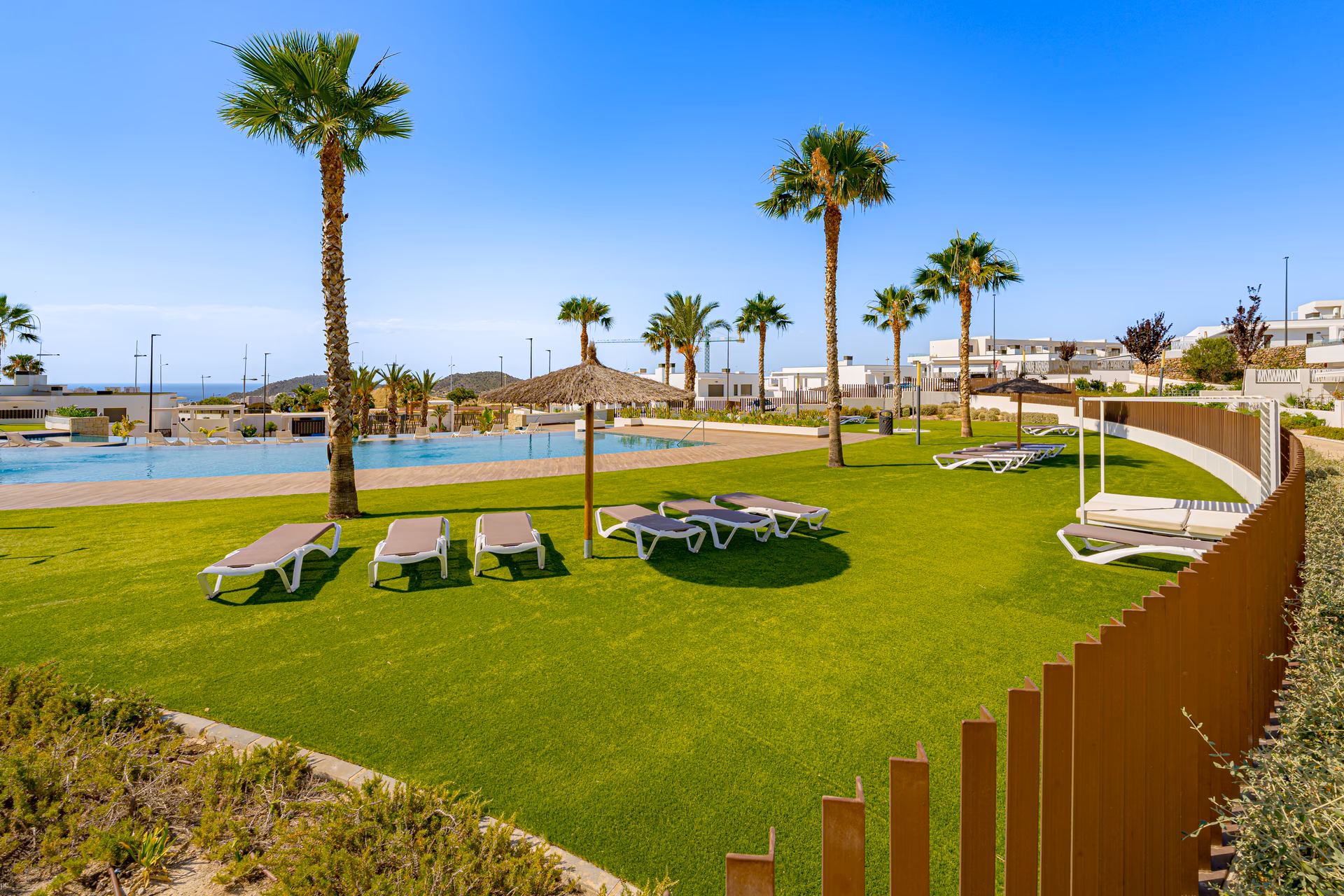 Угловая квартира с террасой и садом 106 m² — Seascape Resort, Finestrat - 38