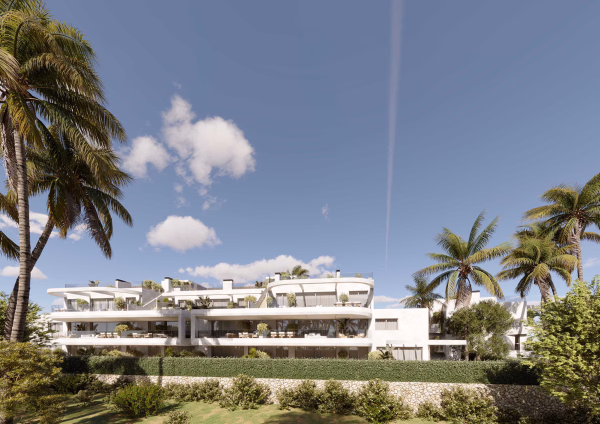 The Palms at Estepona — разрежённая застройка среди посадок