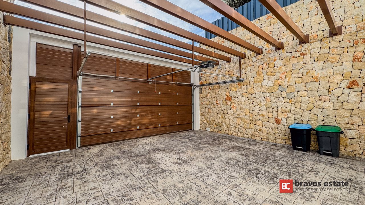 Вилла с 5 спальнями в Sierra Cortina, Финестрат, 450 м² - 39