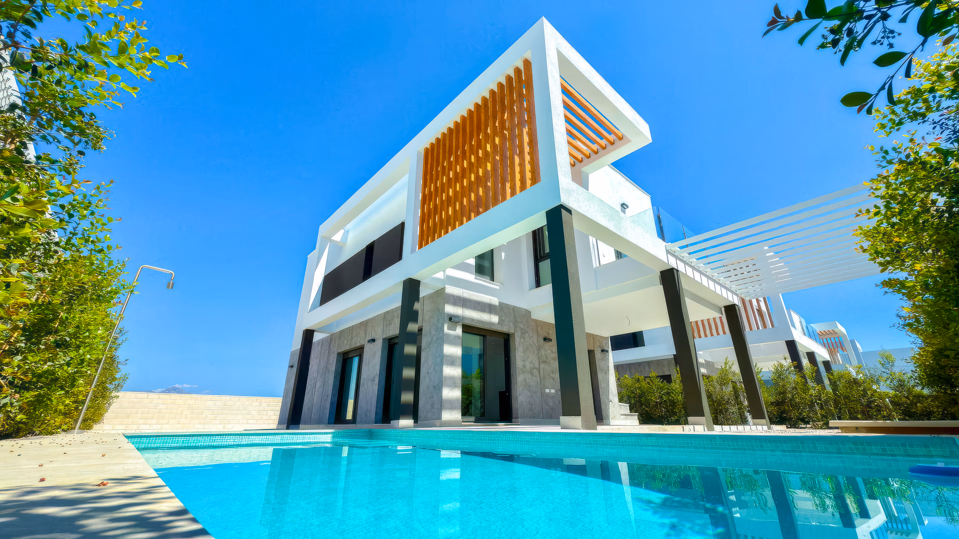 Modern 2025-Built Villa with Pool and 61 m² Basement — Almajada, Mutxamel 1