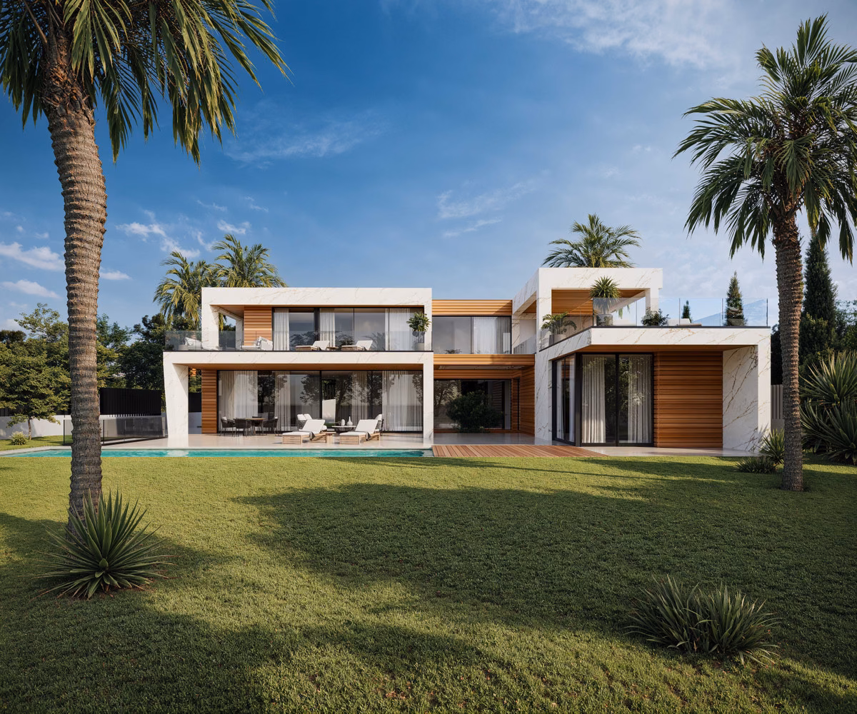 Villa Carolina: двухэтажная белая вилла с деревянной облицовкой, газоном и пальмами
