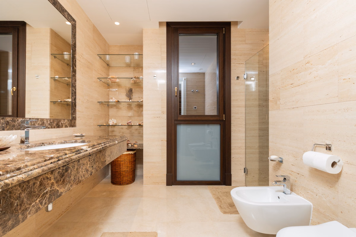Фасад Villa Murcia с бассейном