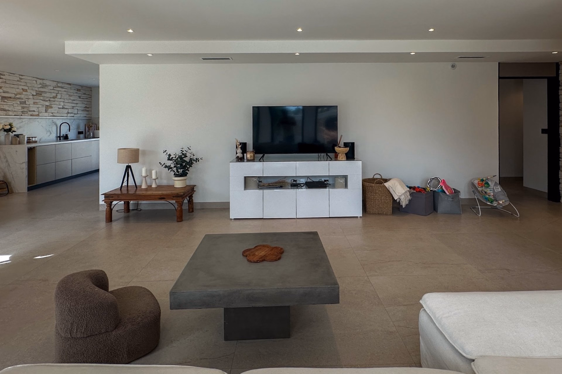 Villamartín — отдельная вилла с 3 спальнями после ремонта, участок 968 м² - 17