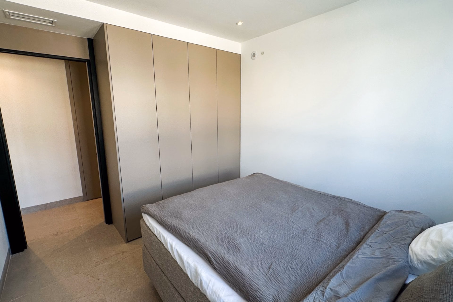 Villamartín — отдельная вилла с 3 спальнями после ремонта, участок 968 м² - 28