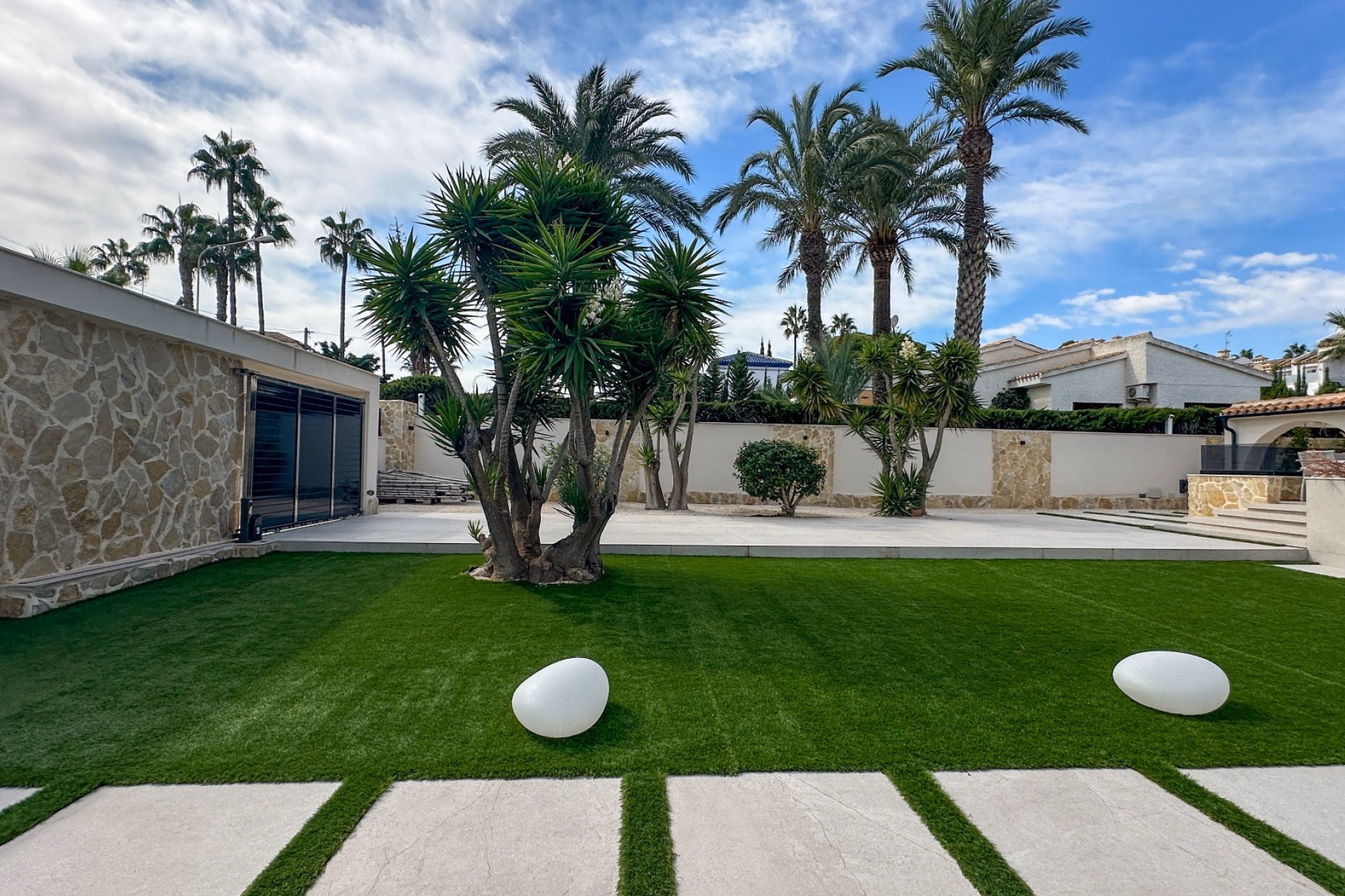 Villamartín — отдельная вилла с 3 спальнями после ремонта, участок 968 м² - 42