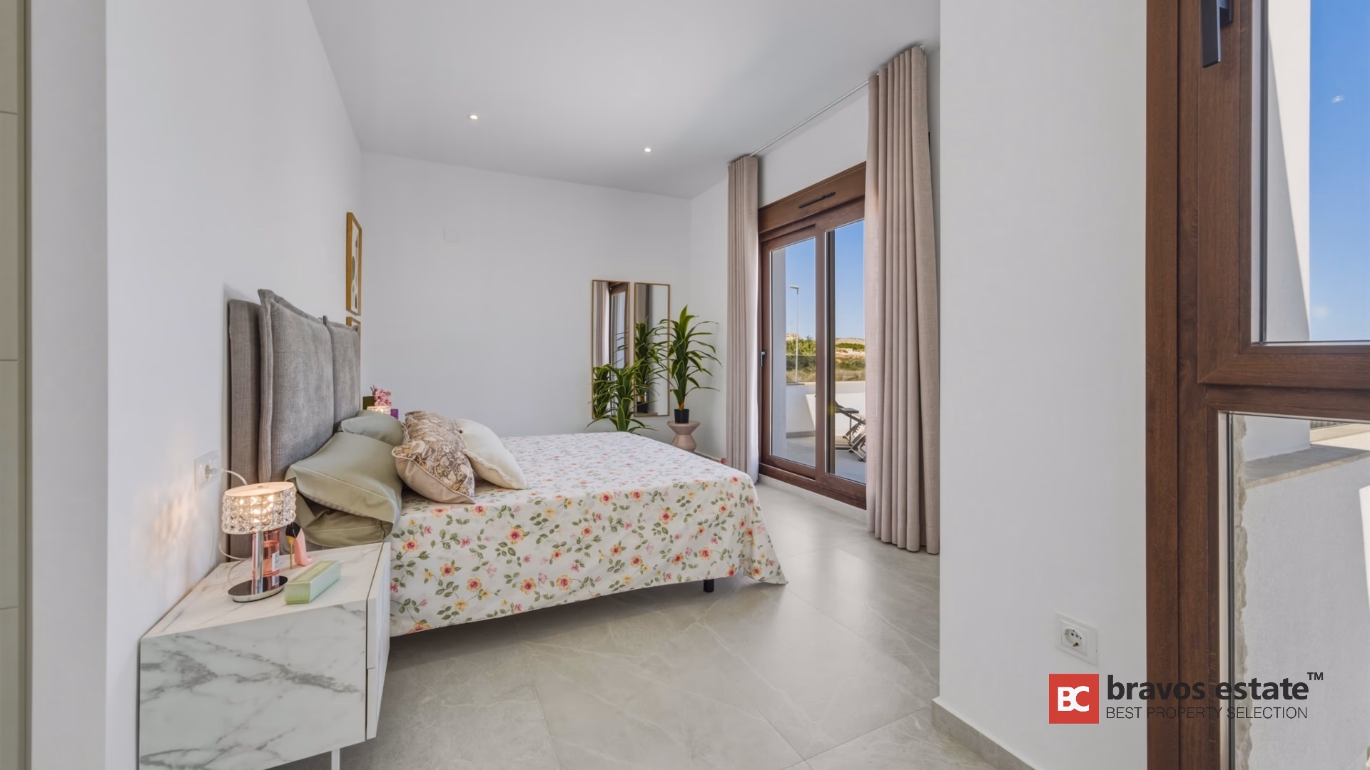 Villa Valencia — новая вилла с бассейном в Vistabella Golf - 36